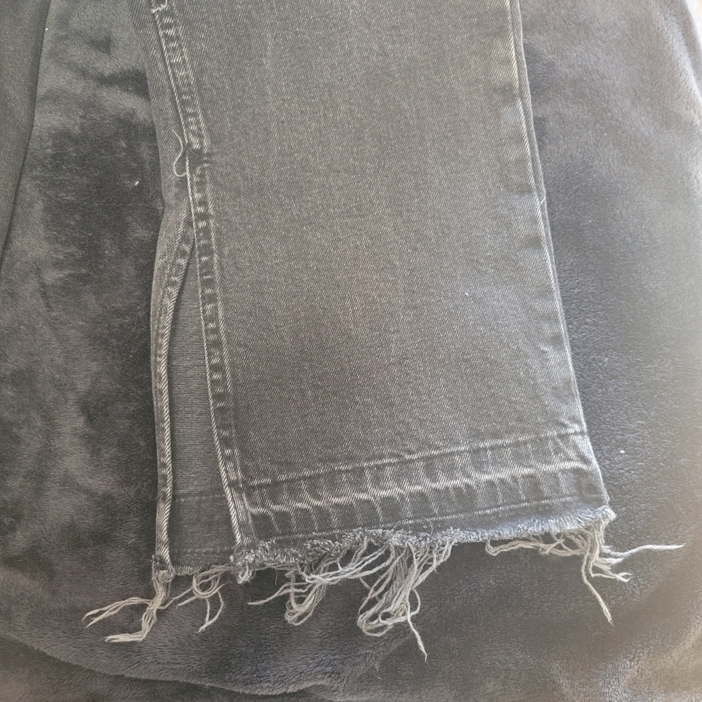 Free People Black Denim High Waist Jeans w/ Raw Hem & Slit Detail, 32, - Picture 4 of 7